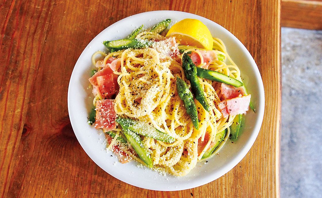 いまが旬！アスパラガスとベーコンのレモンバタースパゲティ《めしうまナイト》