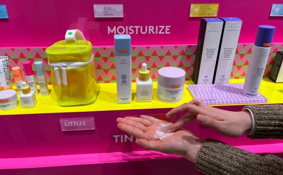 《日比谷》手の平で混ぜて使う⁉︎ 新発想のスキンケア（後編）