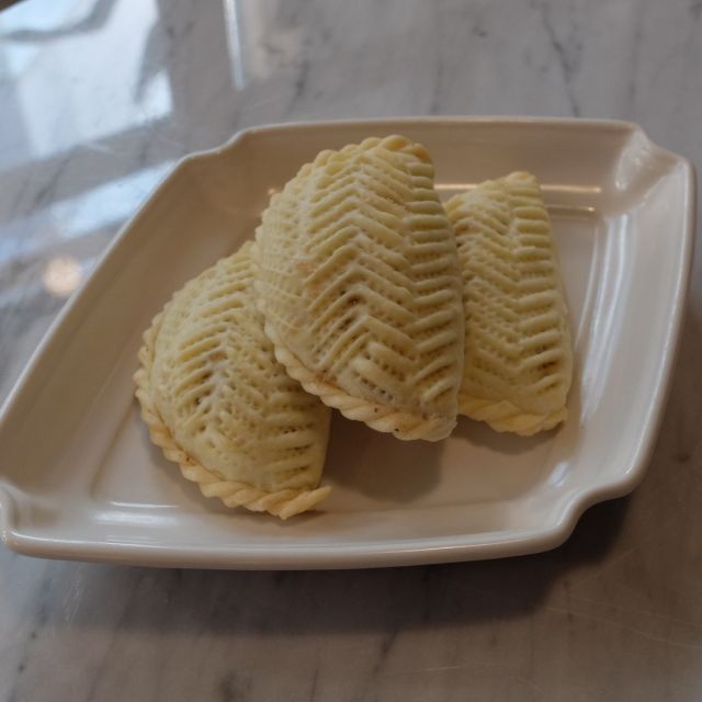 《明治神宮前》素朴さが伝わるユーラシア大陸の郷土菓子