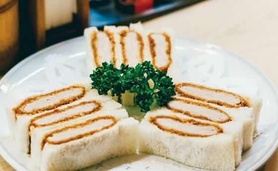 井泉本店のかつサンド｜食べて学ぶ 湯島で生まれた、なじみの味①［ふむふむ見学、湯島］