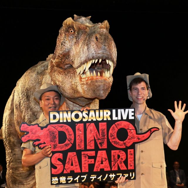 《渋谷》ほえてかみつくリアルな恐竜ライブショー「DINO SAFARI」開催　ヒカリエ