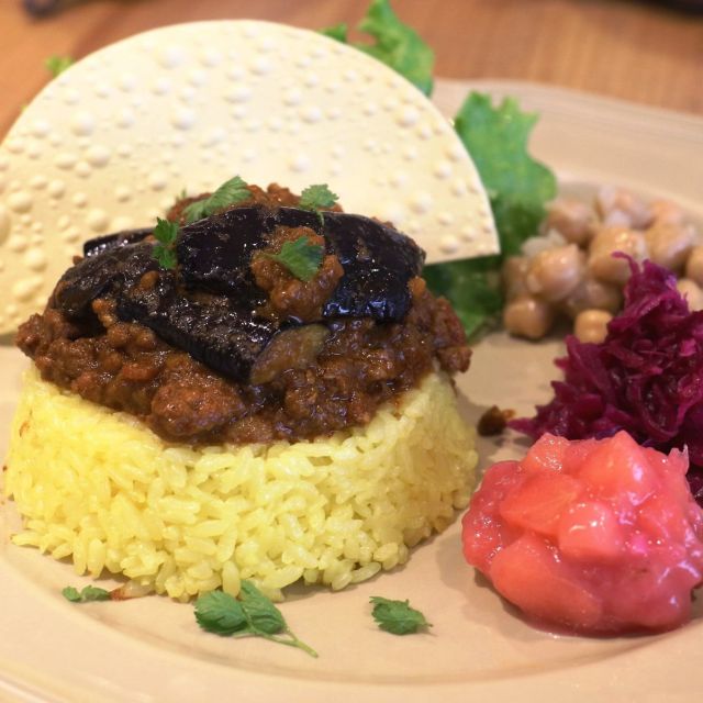 「アフタヌーンティー・ティールーム」が夏にぴったりのスパイシーで色鮮やかなカレー２種を発売