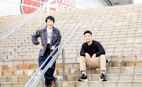 大阪エヴェッサ 合田 怜《浅利陽介とコートの外で。》
