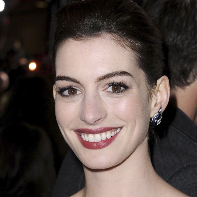 アン・ハサウェイとリアーナ、女性版「オーシャンズ11」に出演へ