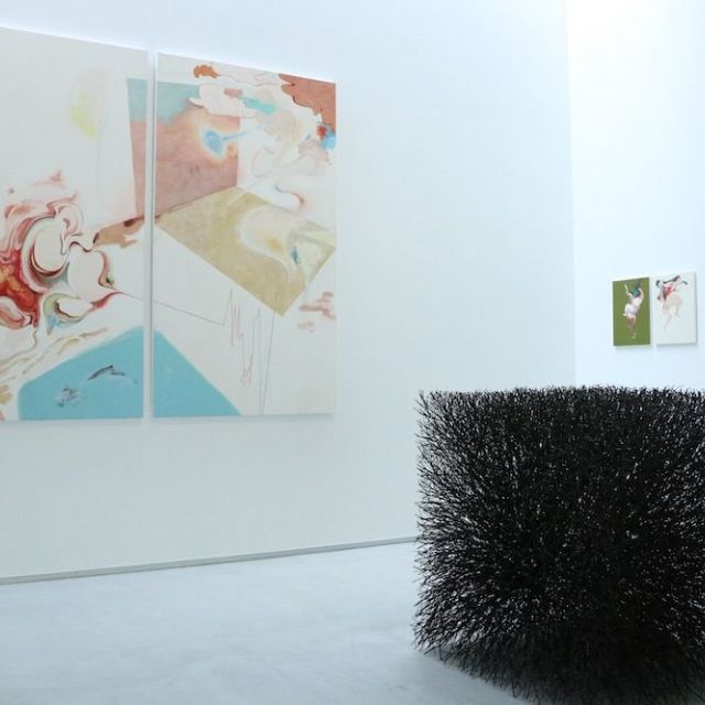 《代官山》日本画と鉄の彫刻のコラボ、女流作家２人展「internal ⇄ external」