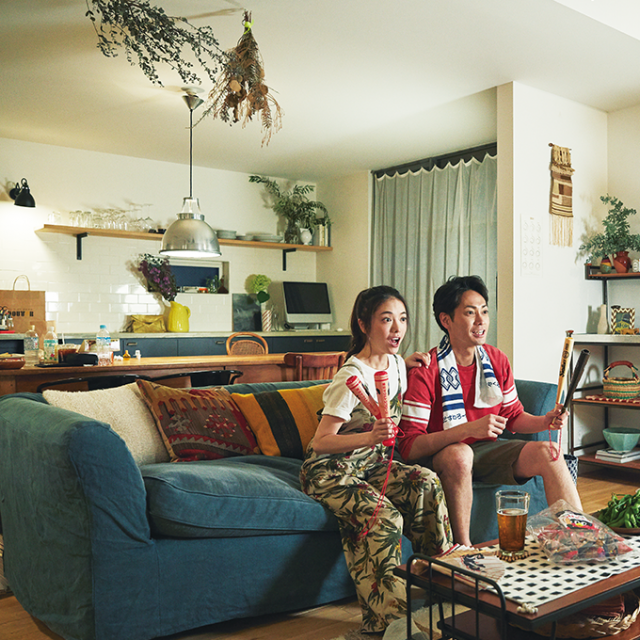 《私の、好きと暮らす。》vol.02 夏は二人でおうちナイター。