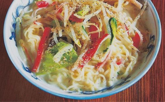 おうちごはん①　インスタントラーメン・アレンジ編