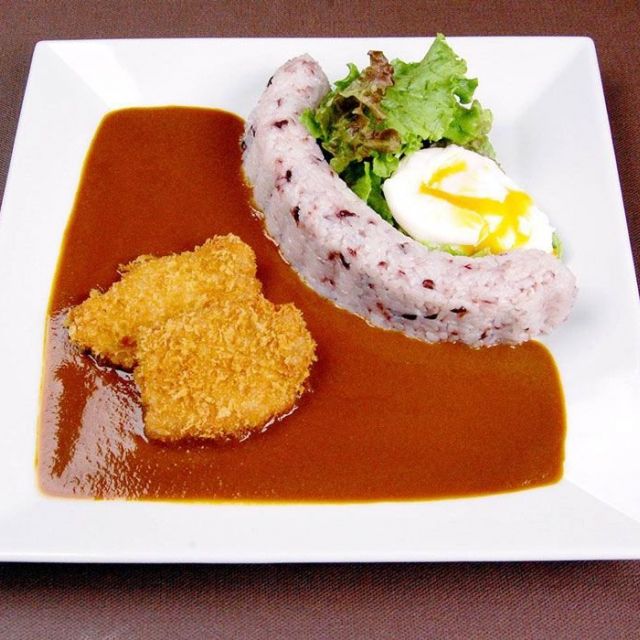 「グルメ」も味わおう　夏の芸術祭を倍楽しむ方法