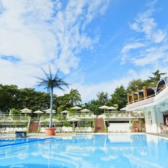 《赤坂見附》真夏の日差しが降り注ぐ、屋外プール入り放題！　ニューオータニがパス付き宿泊プラン