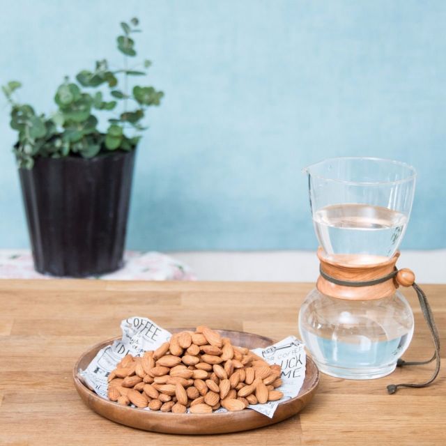 ＮＹの最新健康キーワードは〝賢い間食〟　アーモンドミルクが愛される理由とは？