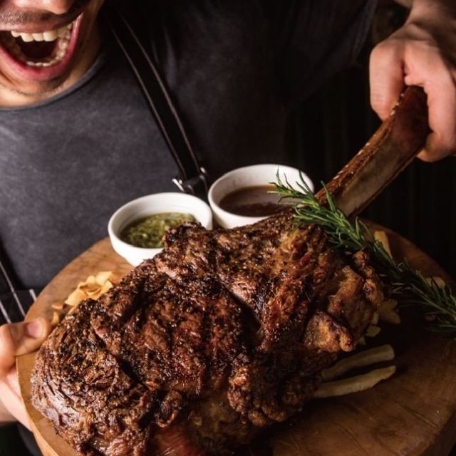 《銀座など》１キロ超えの衝撃！　豪快骨付きステーキ〝トマホーク〟販売開始