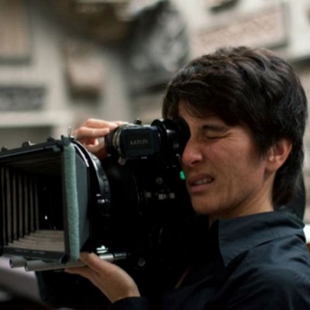 《六本木》原発事故後の避難区域周辺を象徴的に描く オランダの女性映像作家フィオナ・タン個展