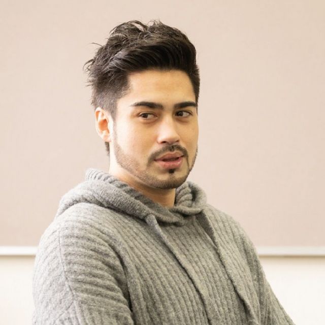 横浜ビー・コルセアーズ 湊谷安玲久司朱（みなとや あれくしす）《浅利陽介とコートの外で。》②