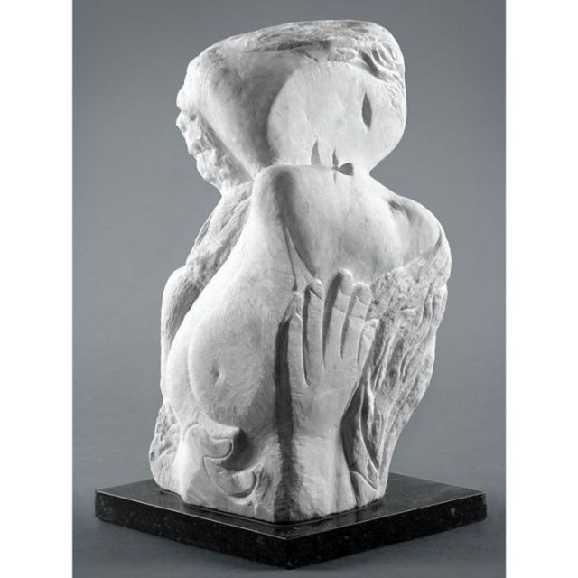 《東京》「三次元の世界」展　絵画と交錯するシャガールの彫刻