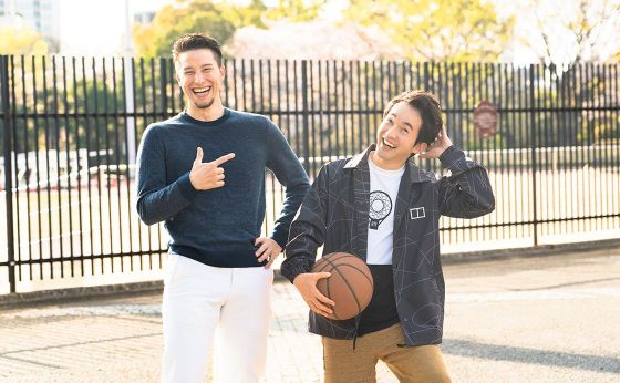 Bリーグ公認アナリスト 佐々木クリス《浅利陽介とコートの外で。》