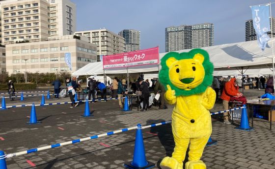 参加者たちと一緒に名所をめぐるオータムウオークが２回開催！ みんなで歩いて東京の魅力、再発見！
