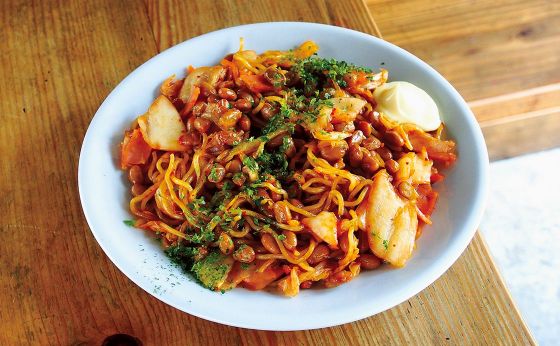 ピリ辛ネバネバ 納豆キムチソース焼きそば《めしうまナイト》