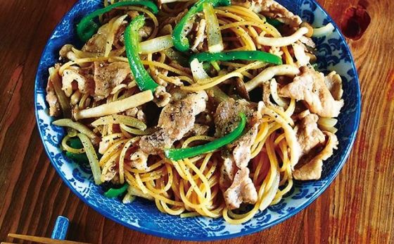 《めしうまナイト》焼肉のたれ、使い切り！具だくさん和風スパゲティ