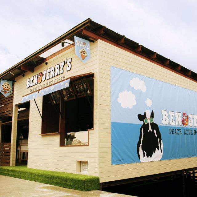 《片瀬江ノ島》夏の江ノ島で、甘さがギューッと詰まった、おいしいアイスクリームを味わおう！