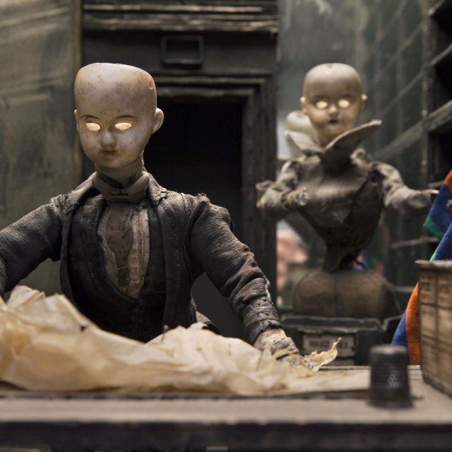 《渋谷》「クエイ兄弟」展　幻想世界へいざなう人形たち