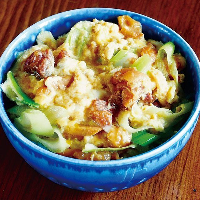 《めしうまナイト》やきとり缶でつくれちゃうカンタン親子丼