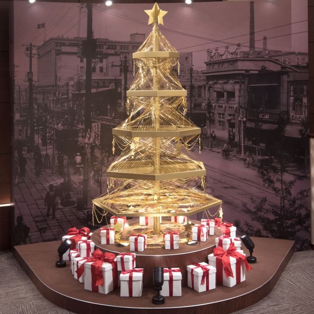《銀座》長さ1250m、純度99.999％の〝純金線〟で作った２億円のクリスマスツリーを展示・販売