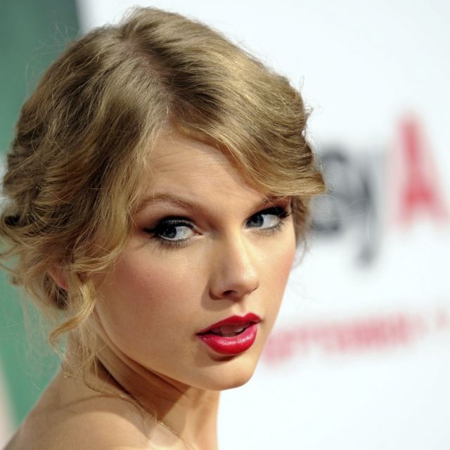 テイラー・スウィフト、「侮辱だわ！」と激怒！　