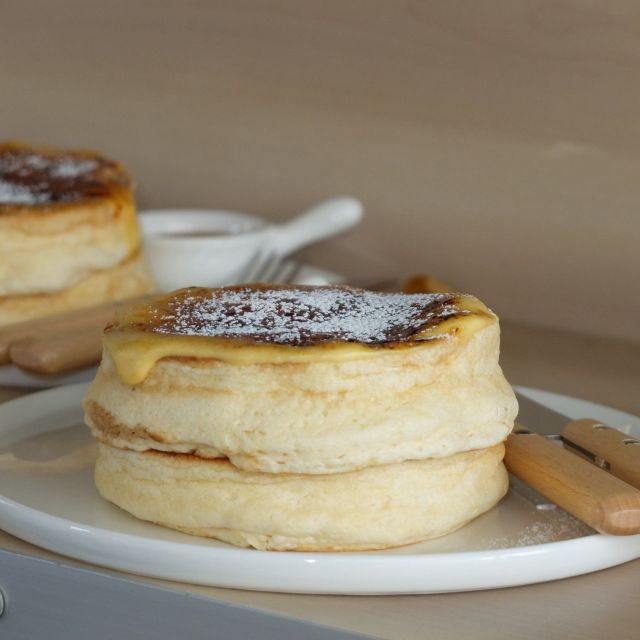 スイーツ男子によるパンケーキのガイドブック『スイーツ男子 はなとも の I love パンケーキ』発売