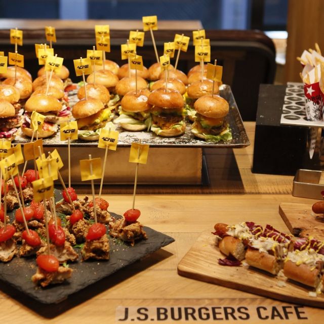 《渋谷》J.S. BURGERS CAF&Eacute;渋谷店が、リニューアルオープン
