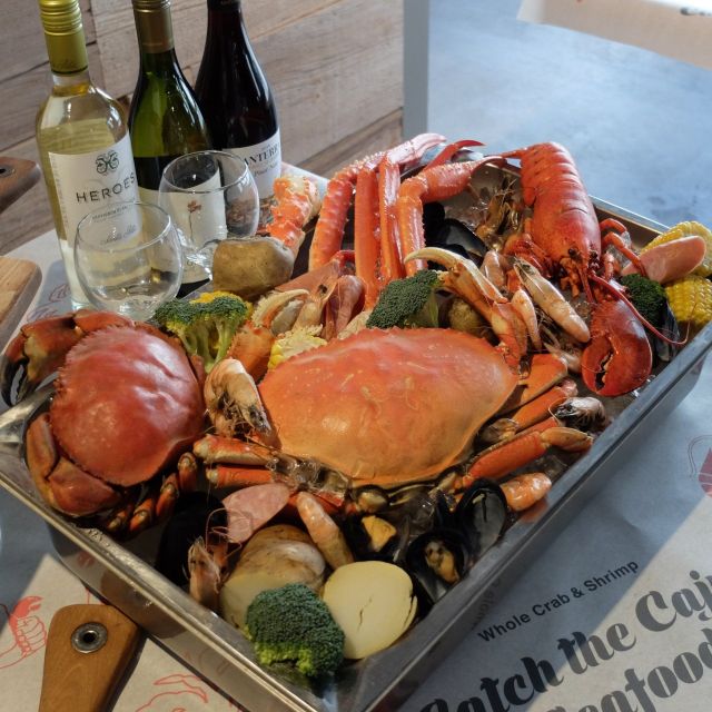 《明治神宮前》手づかみで豪快にカニを食べよう！  体験型ケイジャンシーフードダイニング、９日(木)にオープン