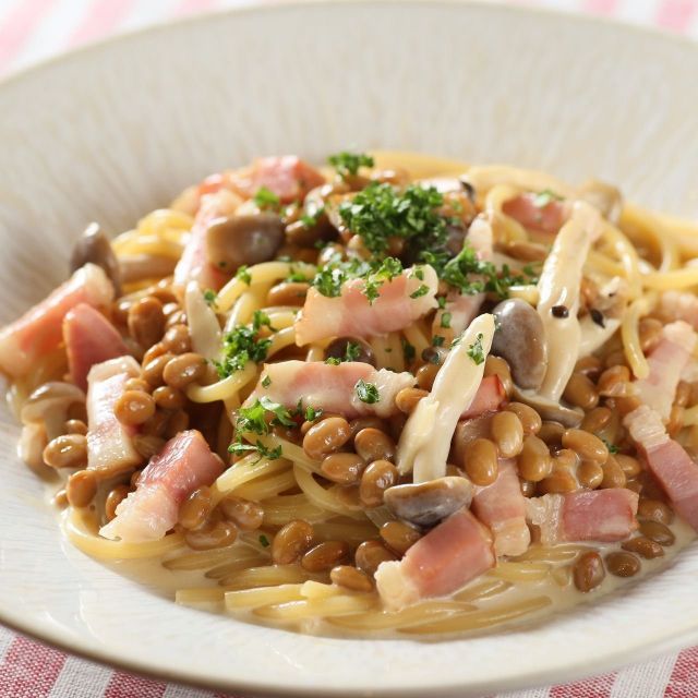 好きな人も、ニガテな人も！毎日納豆レシピ④～納豆とベーコン、しめじの和風クリームパスタ