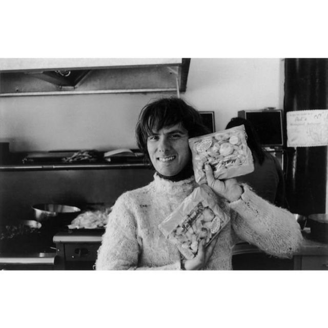 《竹橋》夭折の芸術家ゴードン・マッタ＝クラーク　アジア初の回顧展