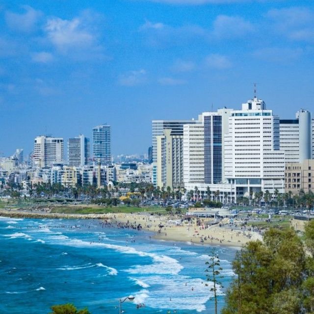 青い海と白い街並み　朝から晩まで楽しめる国際都市 テルアビブ