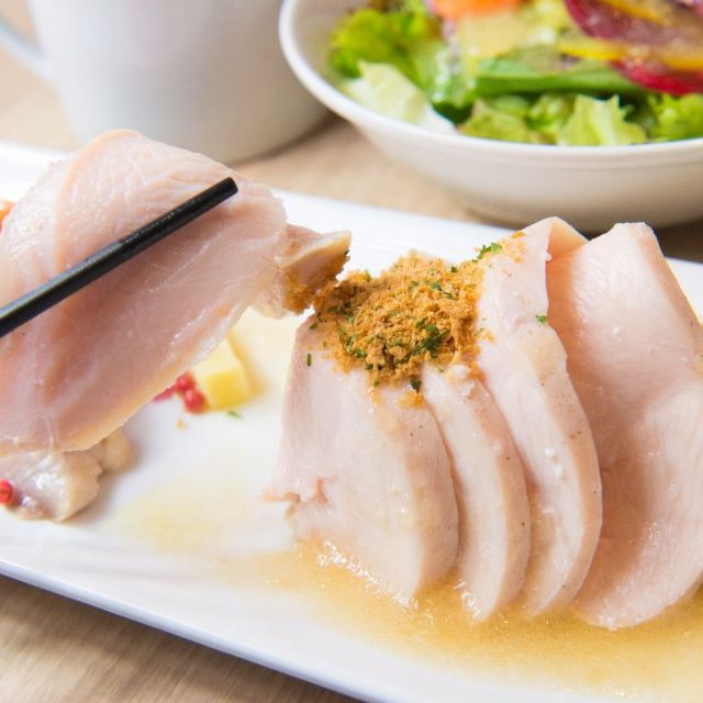 《銀座》読者限定200円OFF★火を使わずジューシー！低温真空調理尽くしのヘルシーランチコース登場！