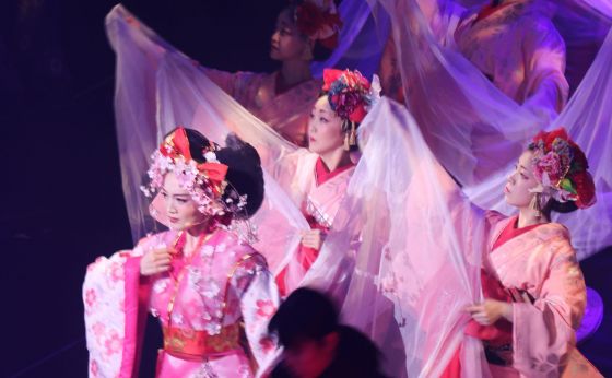 京都南座でイマ―シブシアター「サクラヒメ」を上演中　DAZZLEが演出と脚本を担当
