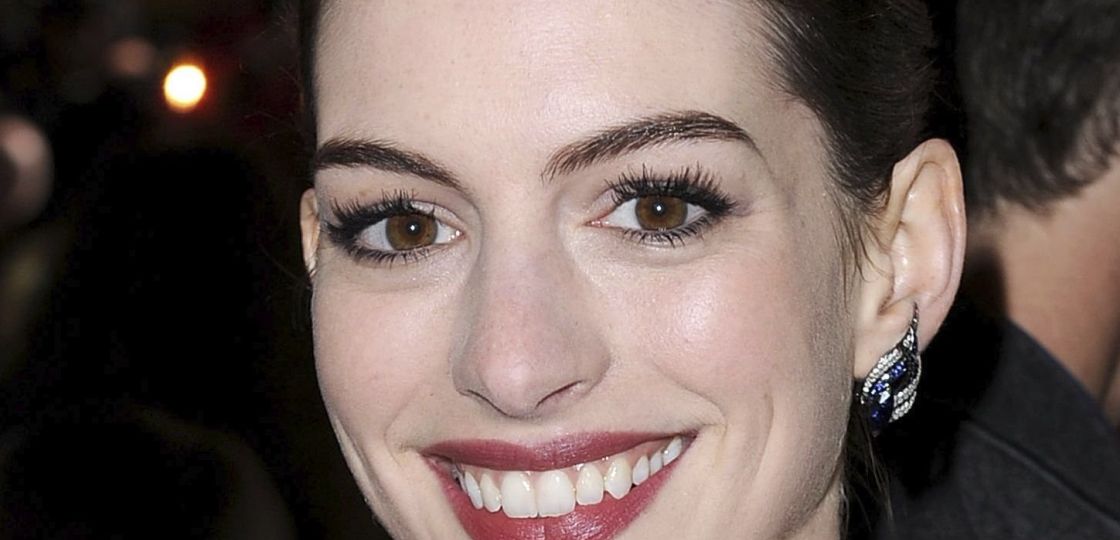 アン・ハサウェイとリアーナ、女性版「オーシャンズ11」に出演へ