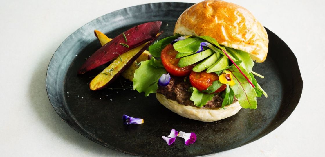 ≪表参道≫グルメでヘルシーなオーガニックメニューを提供する「ELLE cafe Aoyama」がオープン
