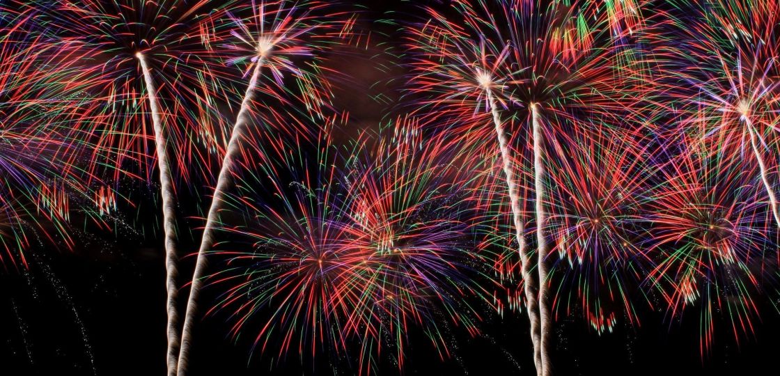 《山梨・市川三郷町》夜空を染める大輪２万発 「神明の花火」に２０万人が興奮