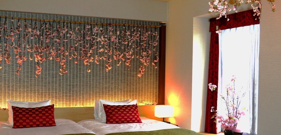 《京都》一年で最も美しい季節  部屋でもお花見が楽しめます  リーガロイヤルH