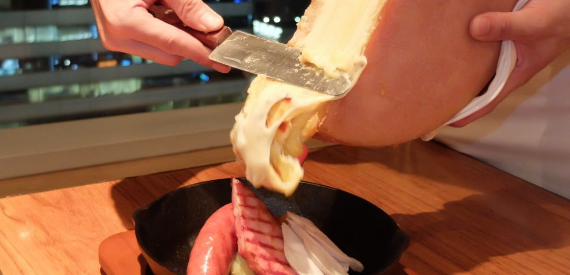 《銀座》大人の街に、気軽に楽しめるチーズ料理専門店「CHEESE KITCHEN RACLER」が誕生