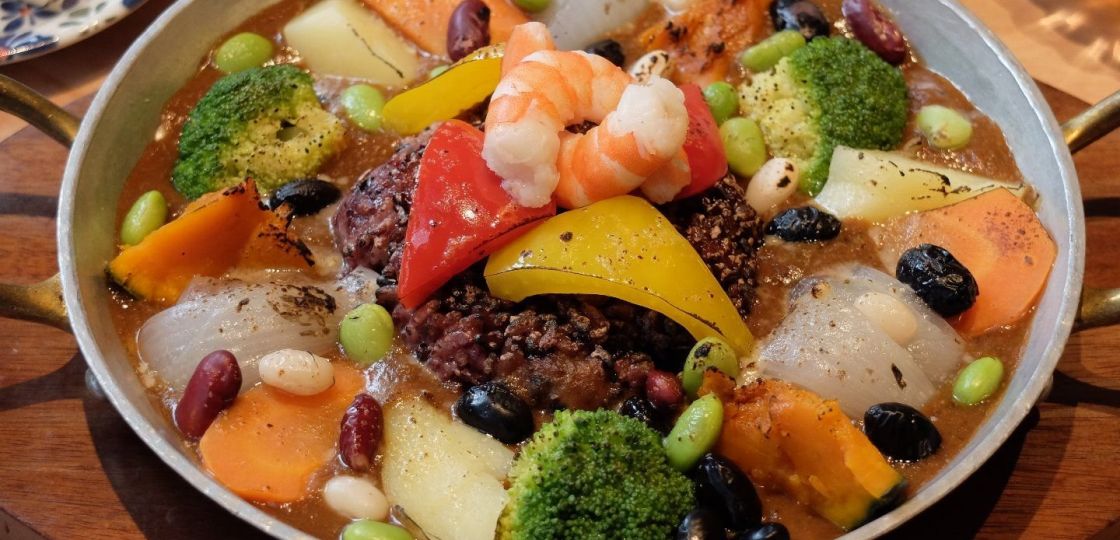 ≪銀座≫カレー、スイーツ…　夏の体調管理に薬膳メニュー