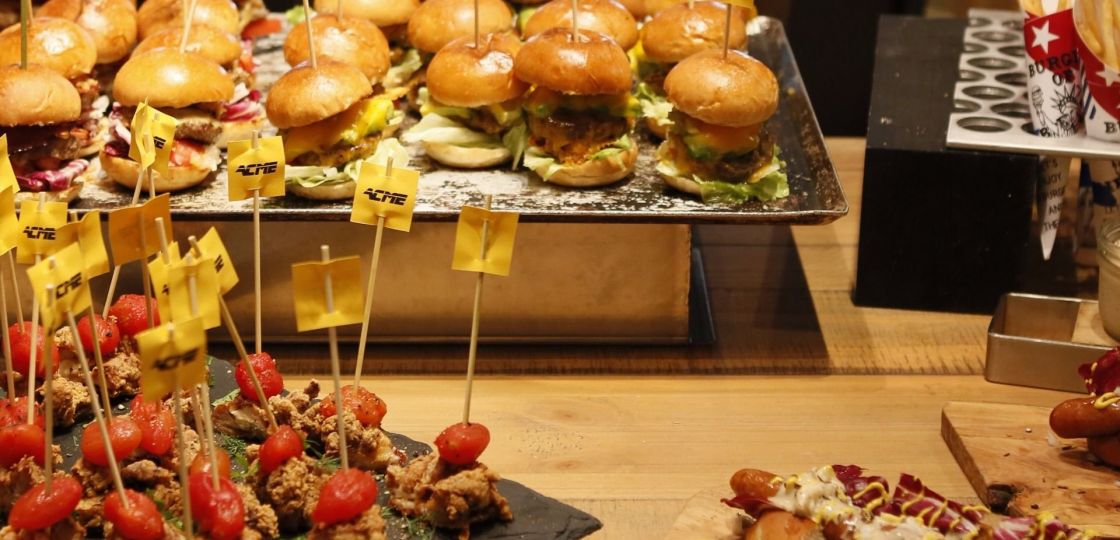 《渋谷》J.S. BURGERS CAFÉ渋谷店が、リニューアルオープン