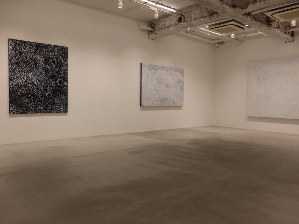 【非売品/未使用】草間彌生　六本木アートナイト2011 マフラー 非売品/未使用】草間彌生 六本木アートナイト2011 マフラー 草間