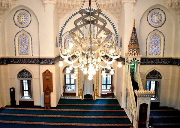 camii saegusa3.jpg