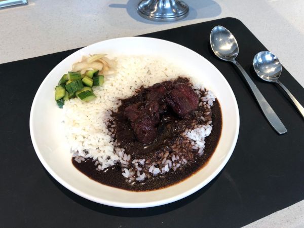 下北沢》本格カレーやギャラリー作品を、同じ空間で! | metropolitana