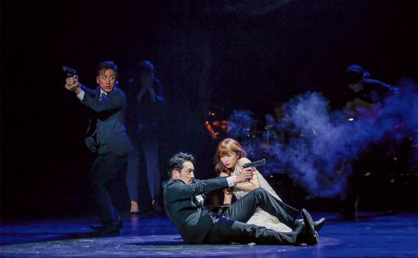 metro226_musical-bodyguard_1.jpg