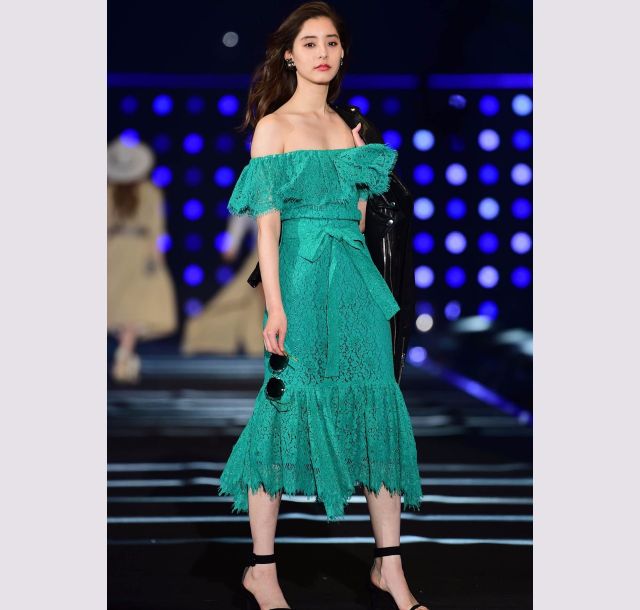 【東京ガールズコレクション】 20代女子の春夏ファッショントレンドは…「フェミ見せ」で大胆露出、透け素材で「NEWレイヤード」
