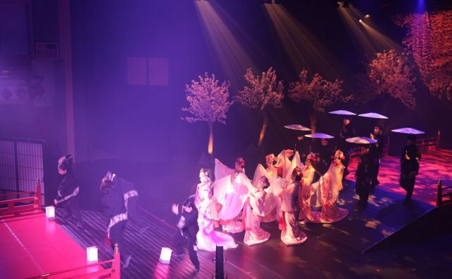 京都南座でイマ―シブシアター「サクラヒメ」を上演中　DAZZLEが演出と脚本を担当