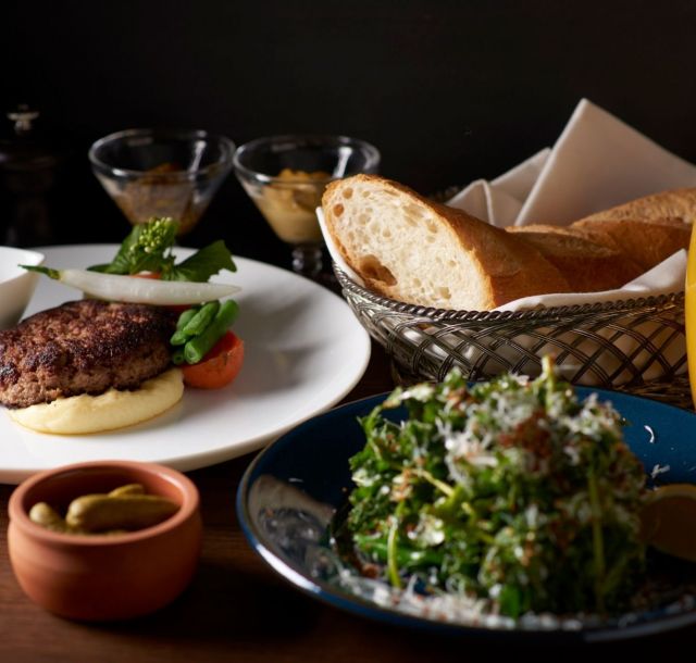 《外苑前》〝粋な大人が集う〟カフェ＆ビストロ『CAFE DE NATURE』がオープン