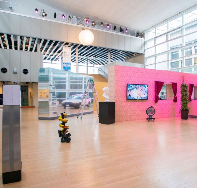 《山口》メディア・アートの今を刷新する展覧会、２組のアーティストが大規模な作品を発表